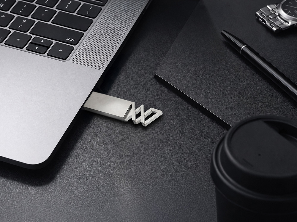Флешка 32 ГБ USB 3.0 Адорн